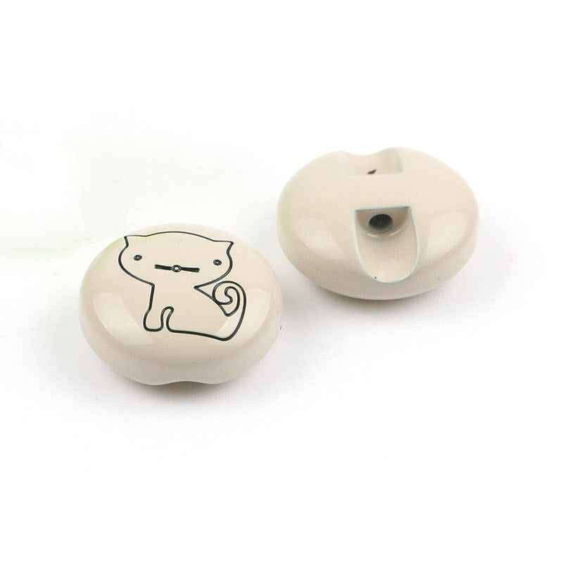 11mm Resin Cartoon Buttons: white bear face front with back and fastening hole