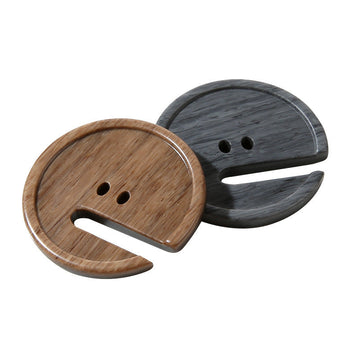 Pac-Man two-hole button, brown wood-grain resin, 15–28 mm, 30 pack