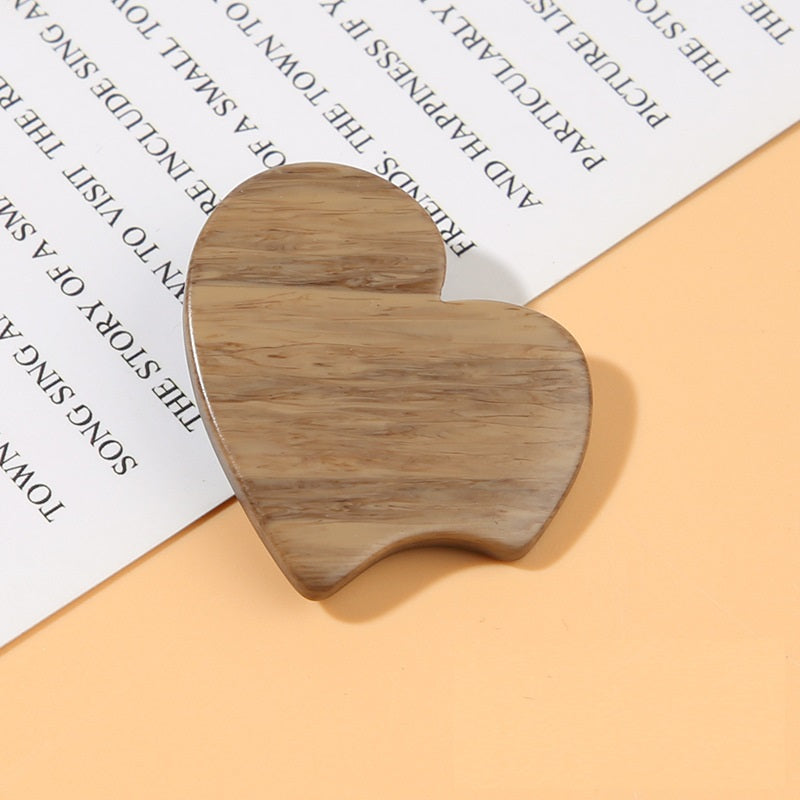 Coffee heart-shaped resin shank button with wood-grain texture