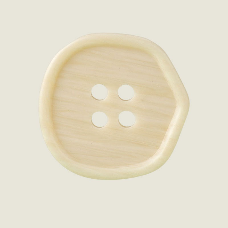 Light beige four-hole resin button, subtle woodgrain, 18–28mm