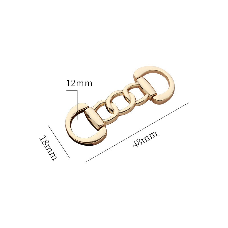 Gold metal belt buckle chain links: 12mm x 15mm x 48mm (approx.)