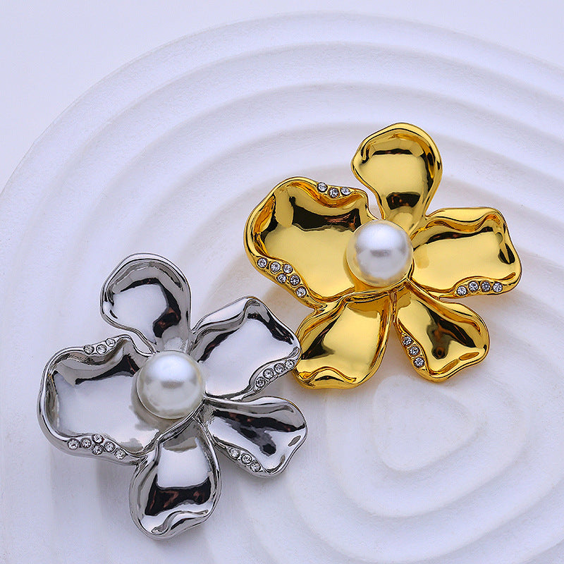 Floral Pearl and Crystal Gold Chrome Plated Metal Buttons 5pcs