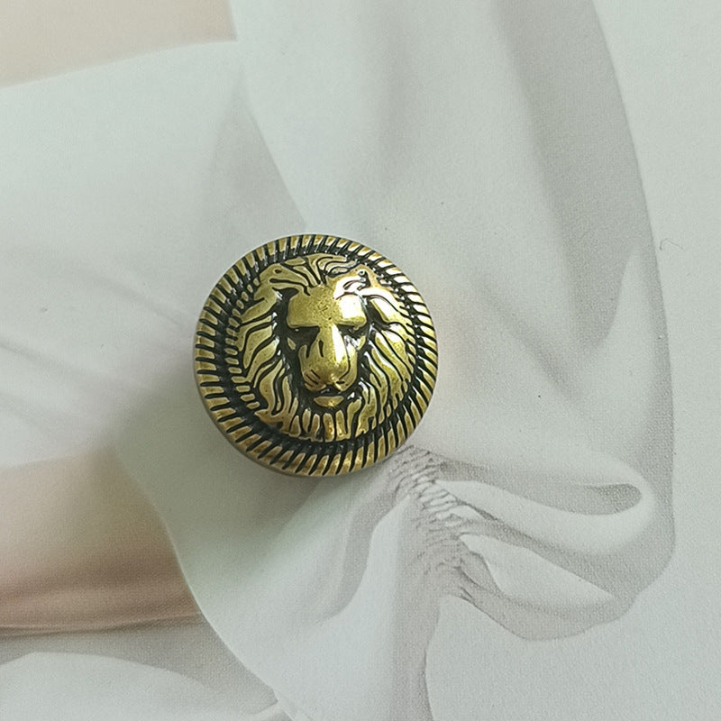 Lion head vintage metal button, antique gold finish, ridged rim