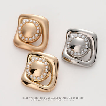 18–23mm gold irregular metal button with pearl ring, 5-pack