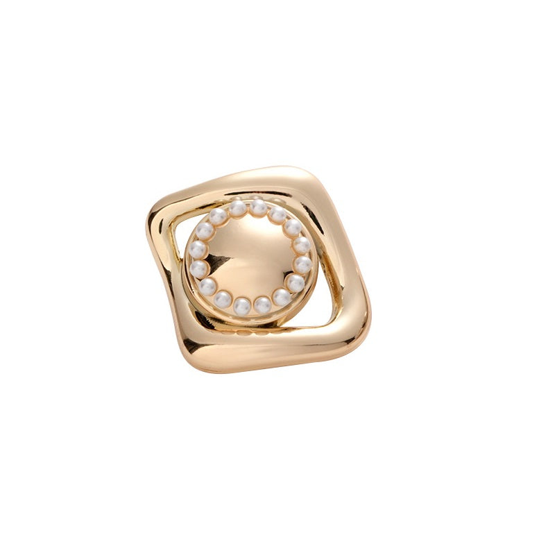 18–23mm misty gold pearl surround irregular metal button, front view