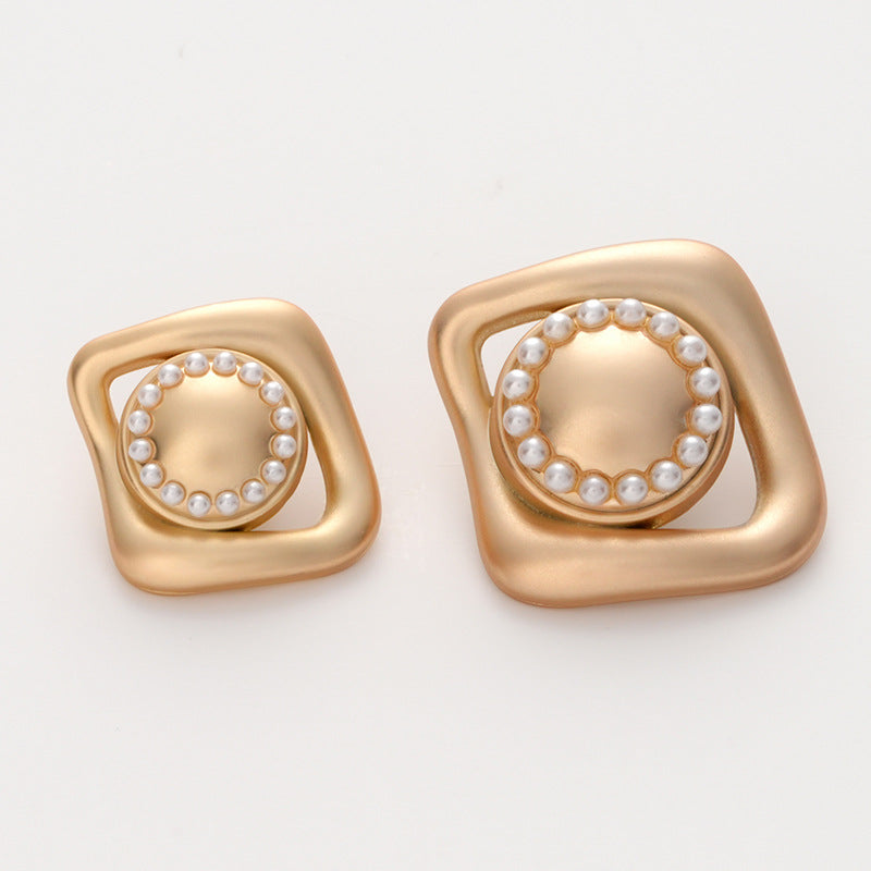 Light gold irregular metal pearl buttons with round pearl trim, 5pcs