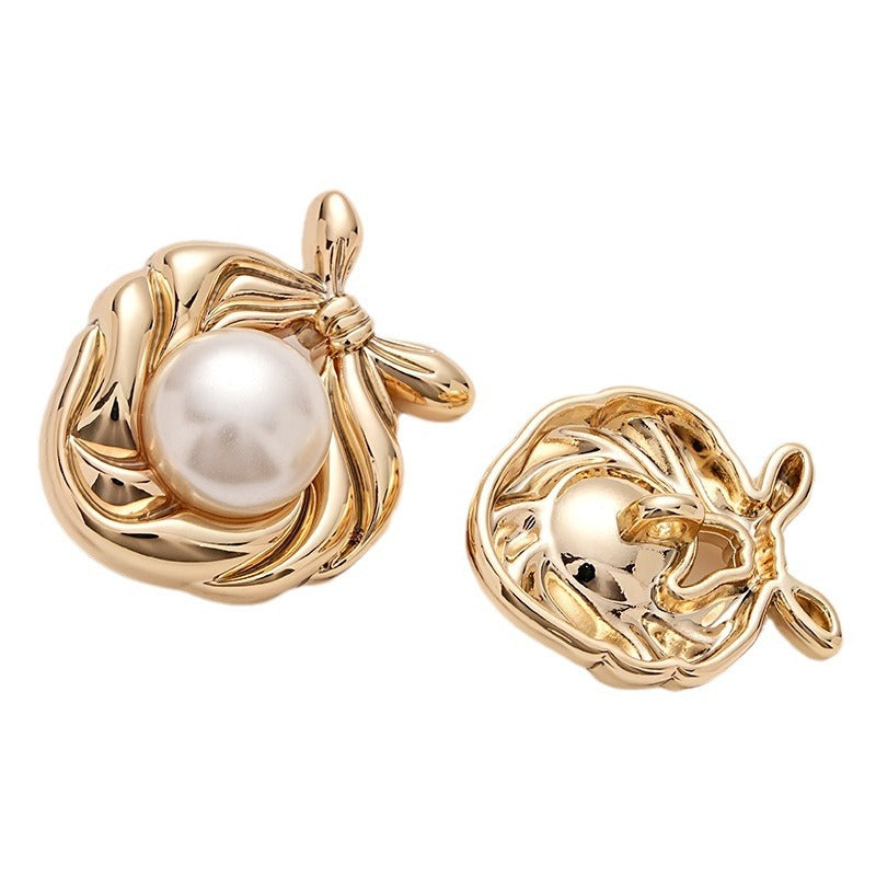 Luxurious Retro Bow-Tied Scarf with Pearl Heart Metal Buttons 10pcs Gold