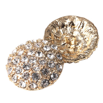 Botón metálico full-diamond dorado con pedrería brillante y vista posterior