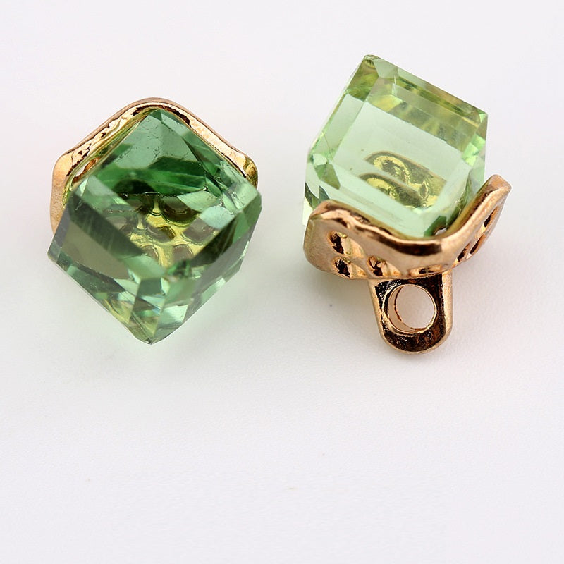 Botones mini de cristal cuadrado verde esmeralda y verde claro con montura dorada