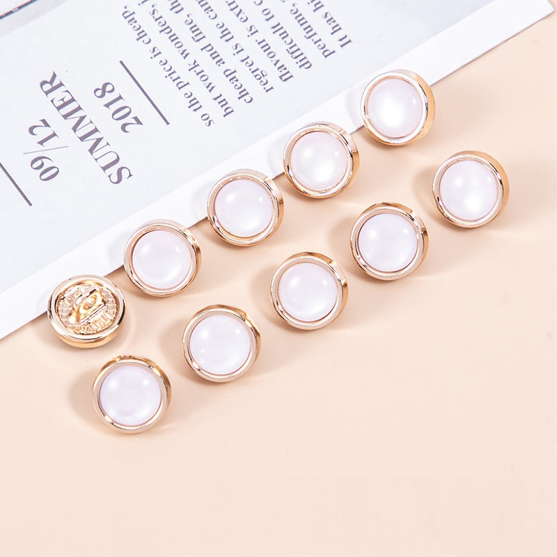 16L cat's eye stone pearlescent metal shirt buttons, white/opal tones