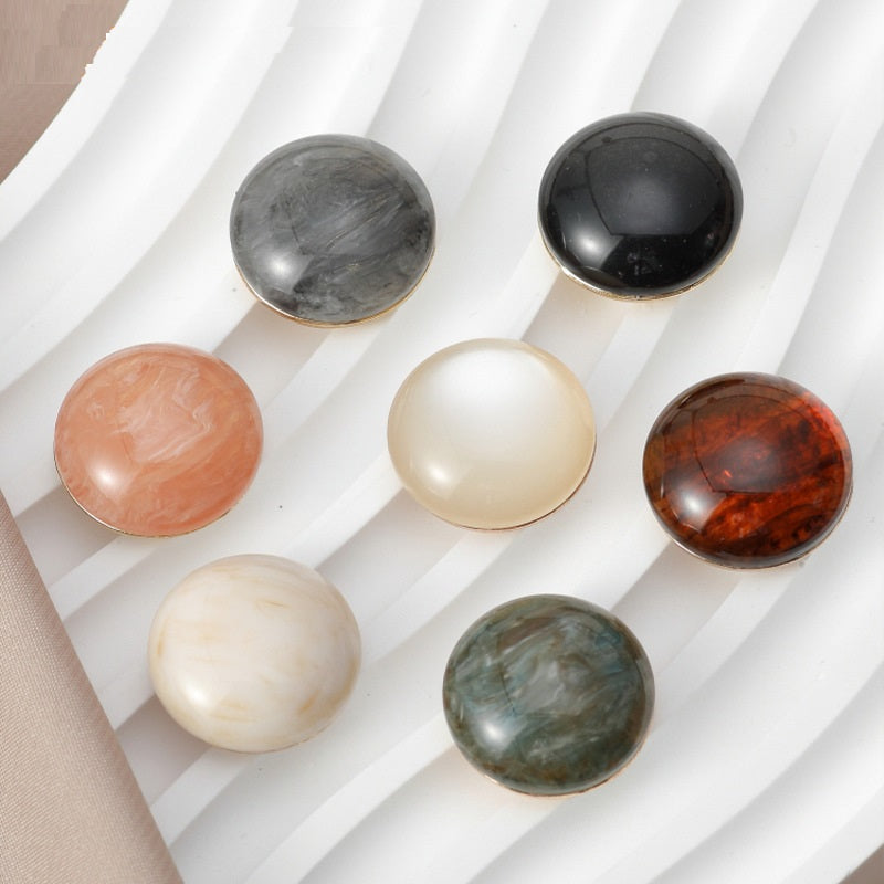 7-color cat’s eye resin buttons set with metal bases, 35 pack assortment