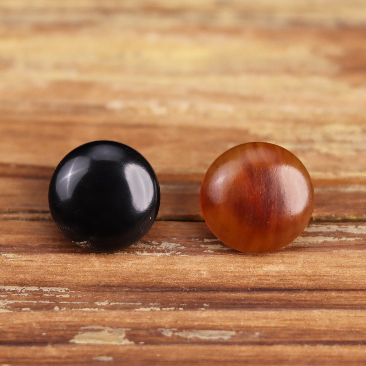 Qipao horn shank buttons 11.5/12.5mm: glossy black and coffee domes