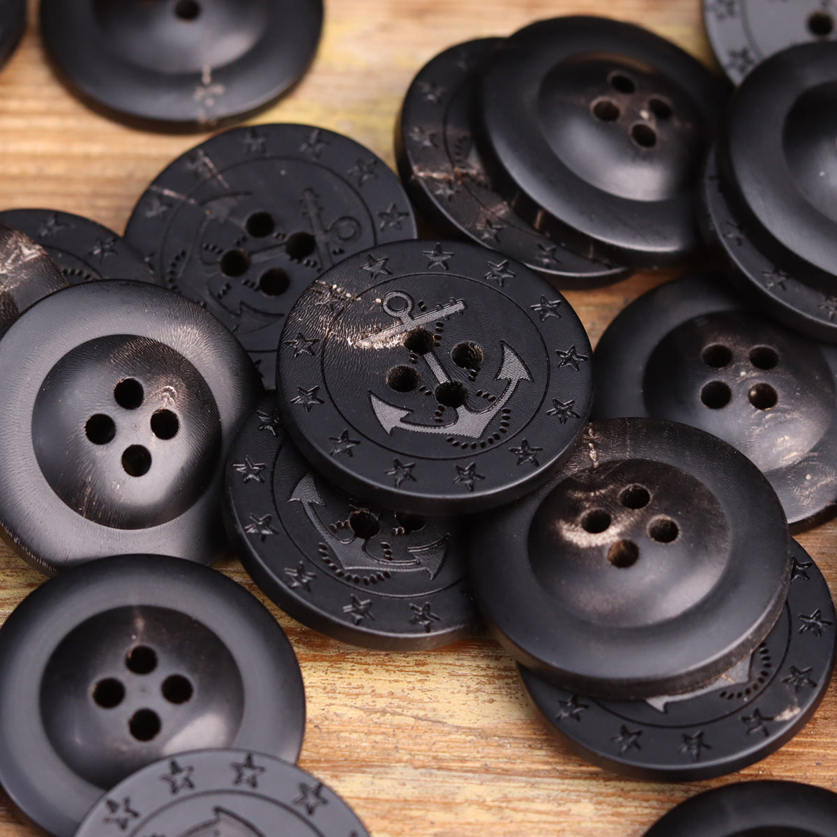 Assorted dark horn sailor anchor buttons, star-and-anchor laser etching, 4 holes
