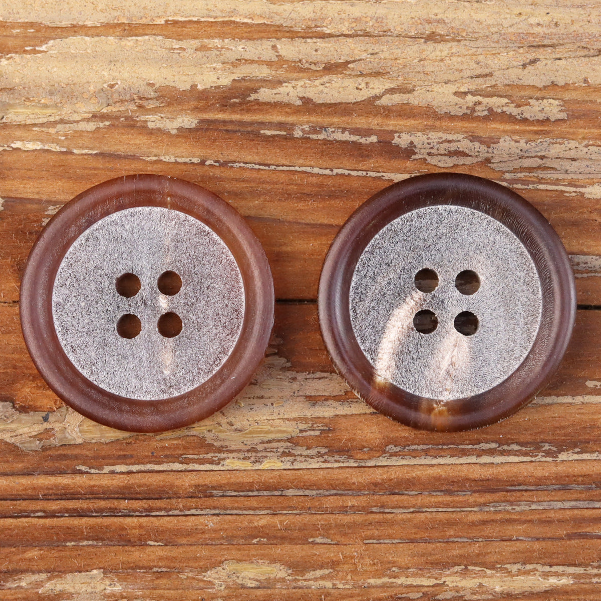 20pcs light coffee matte horn-look buttons, round four-hole front, speckled finish
