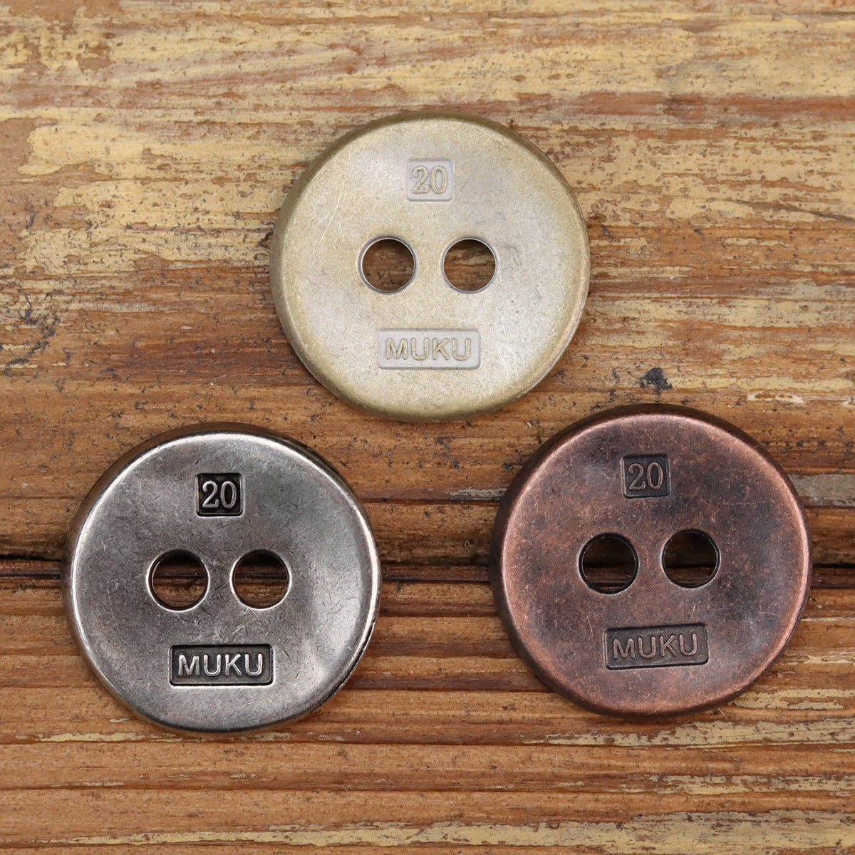 20-pack two-hole metal buttons in antique silver and red bronze finishes
