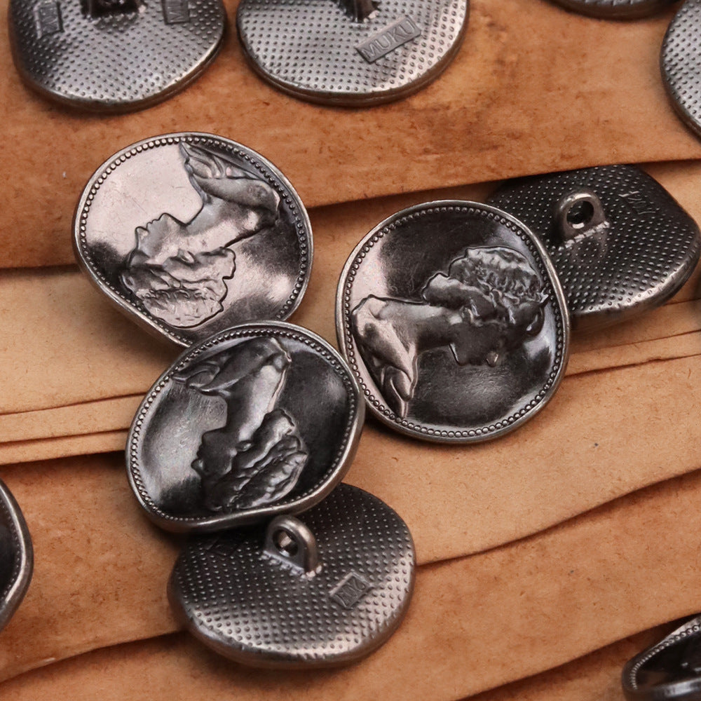 Vintage Beauty Metal-Schaftknöpfe, Black Nickel Look, rundes Portrait-Relief mit Öse
