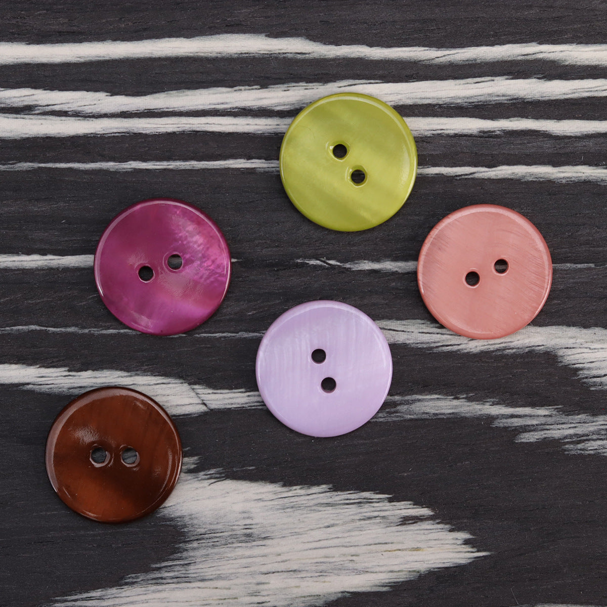 5 runde 2-Loch-Buttons in Grün, Lila, Rosa, Helllila, Braun