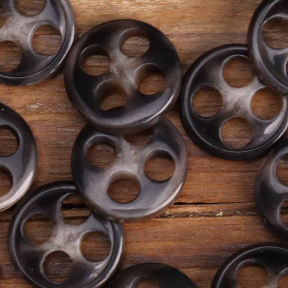 11.5mm large-eyelet urea buttons, dark gray/black round buttons with 4 holes
