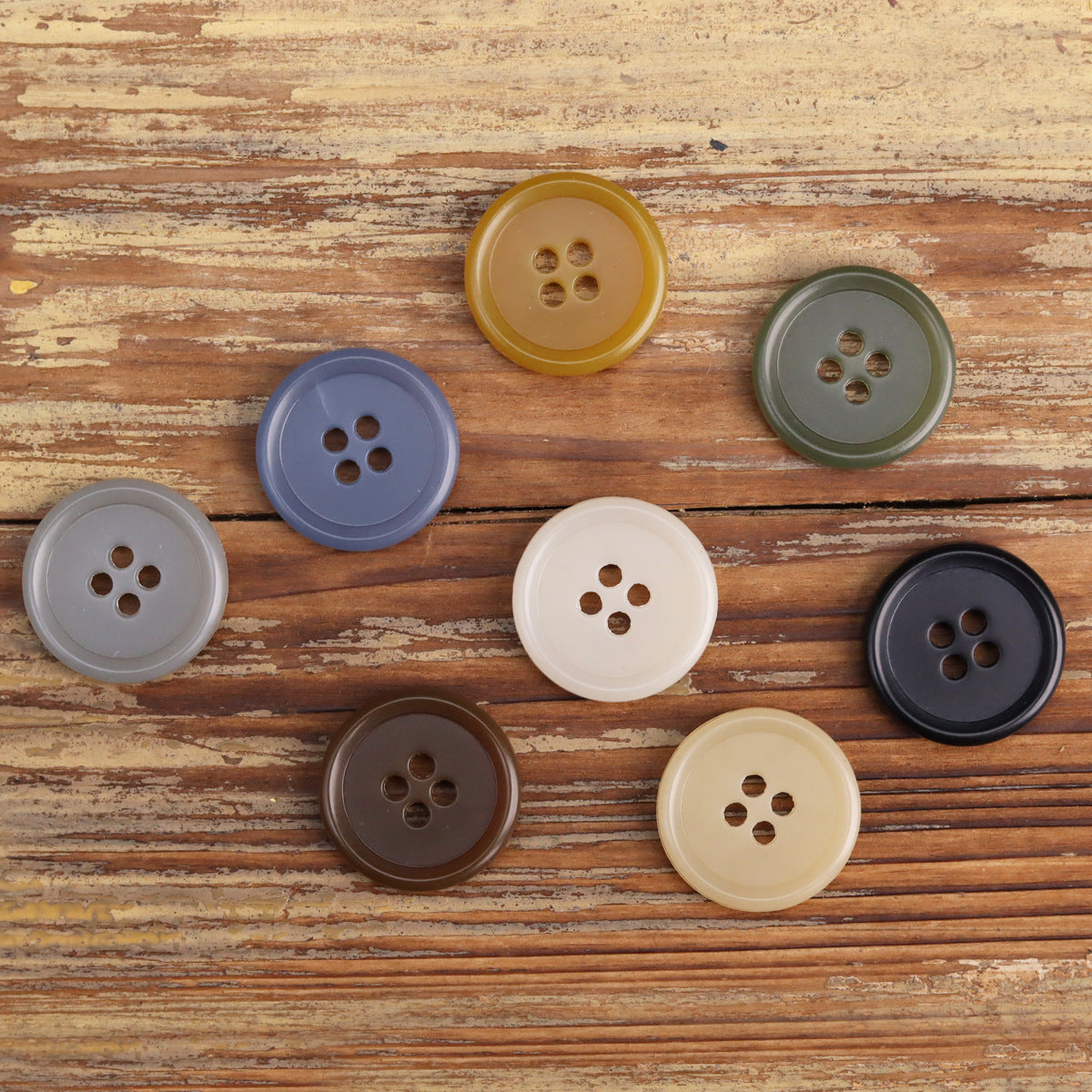 Mehrfarbige Urea-Jackenknöpfe, 4-Loch-Design in Beige, Gelb, Blau, Grau, Braun, Schwarz