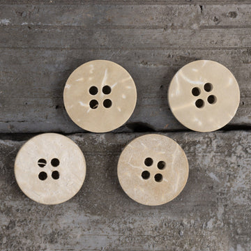Round off-white four-hole flat coconut shell-look button, vintage style