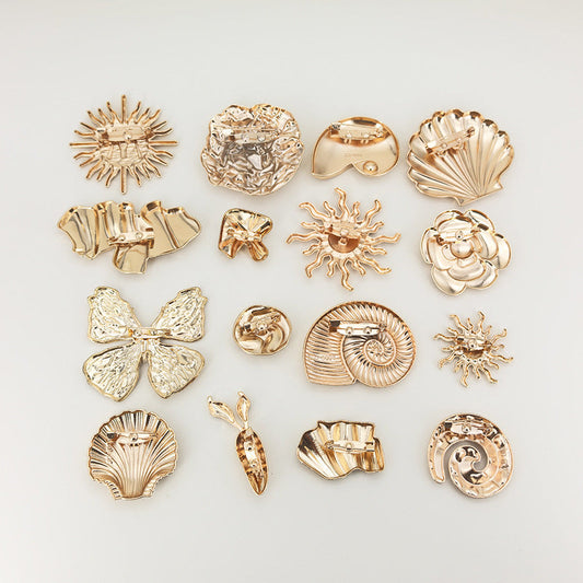 Gold Irregular Metal Brooch Set of 16 – Decorative Safety Pins for Women