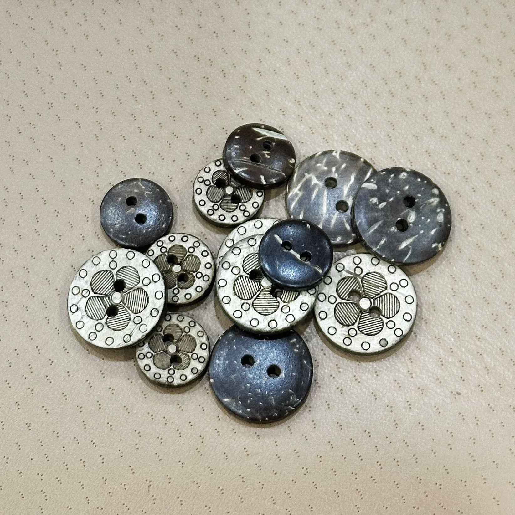 Round coconut shell buttons, dark blue-gray with white floral laser engraving, 4-hole set