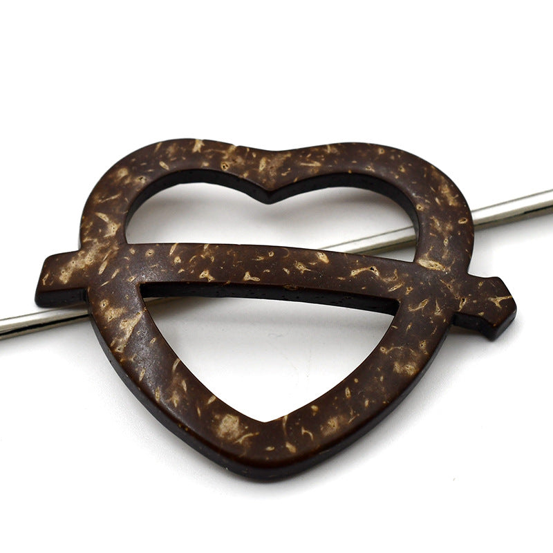 Heart-pierced arrow coconut shell button, dark brown speckled, with two metal pins