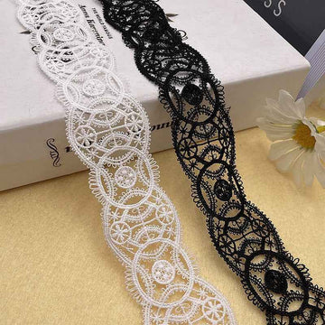 4.5cm black and white wave lace trim with ornate double-sided pattern