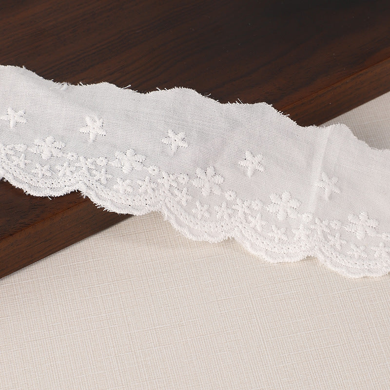 45mm white cotton lace trim with star motifs, flexible lace strip
