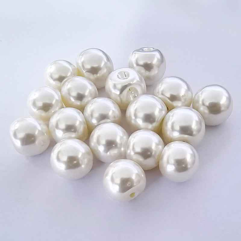 Weiße Kunststoff-Perlenknöpfe mit verdeckter Öse, 8–18 mm, 40er Set