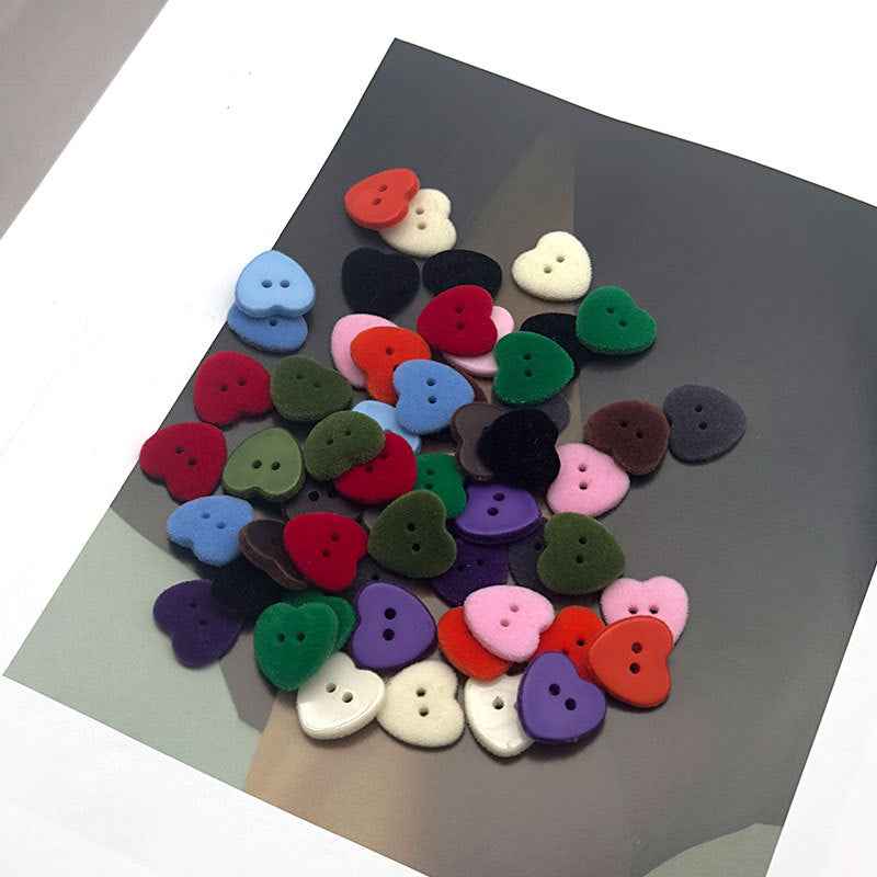 Heart-shaped 2-hole velvet resin buttons, mixed colors with two-hole fronts
