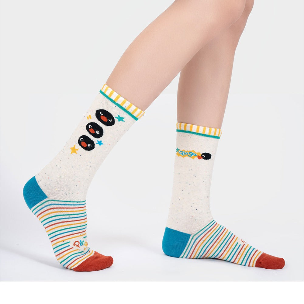 Beige Pinguin-Knöchelsocken mit drei Pinguinmotiven und bunten Ringel-Cuffs, 4er-Pack