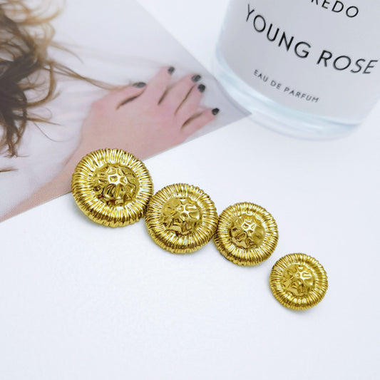 Gold convex metal shank buttons, ridged edge, engraved lion center, 4 pcs