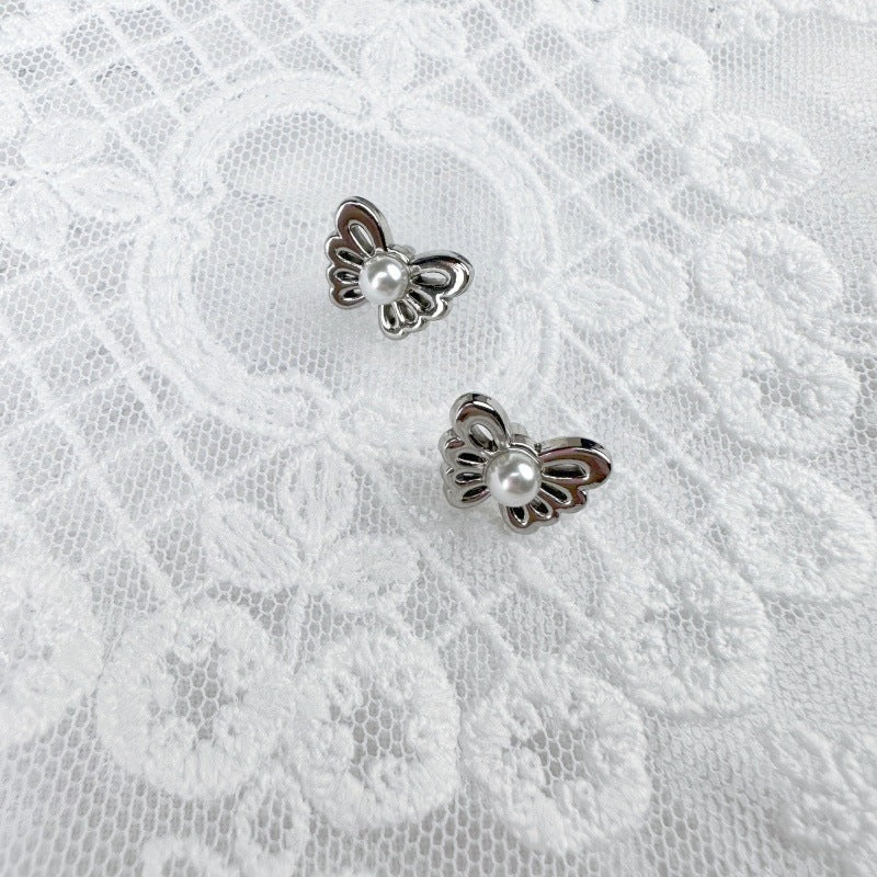 Butterfly pearl metal shank buttons, silver tone pair with round pearl centers