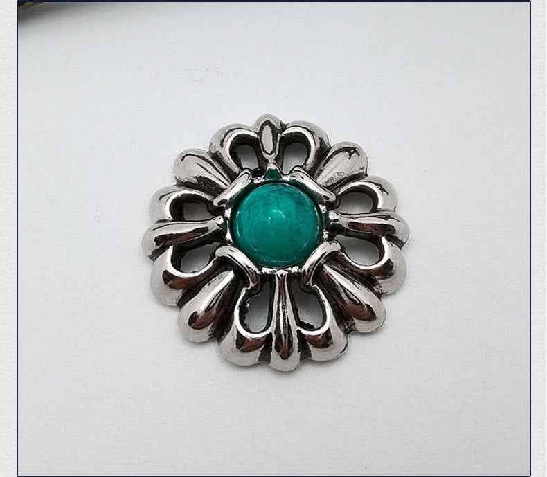 Blumen-Screw-Stud, türkisfarbener Stein in silberner Metallfassung
