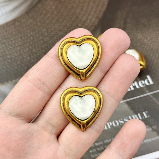 25mm Antique Bronze Wavy Bead Heart Metal Shank Button 12pcs