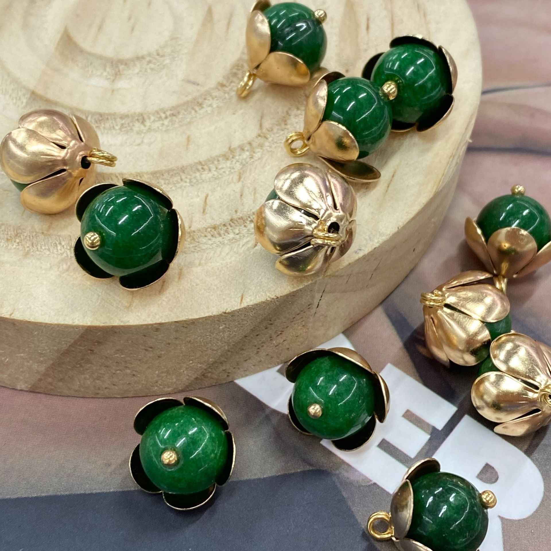Green jade-style stone buttons with gold-tone flower-shaped metal mounts, 12mm