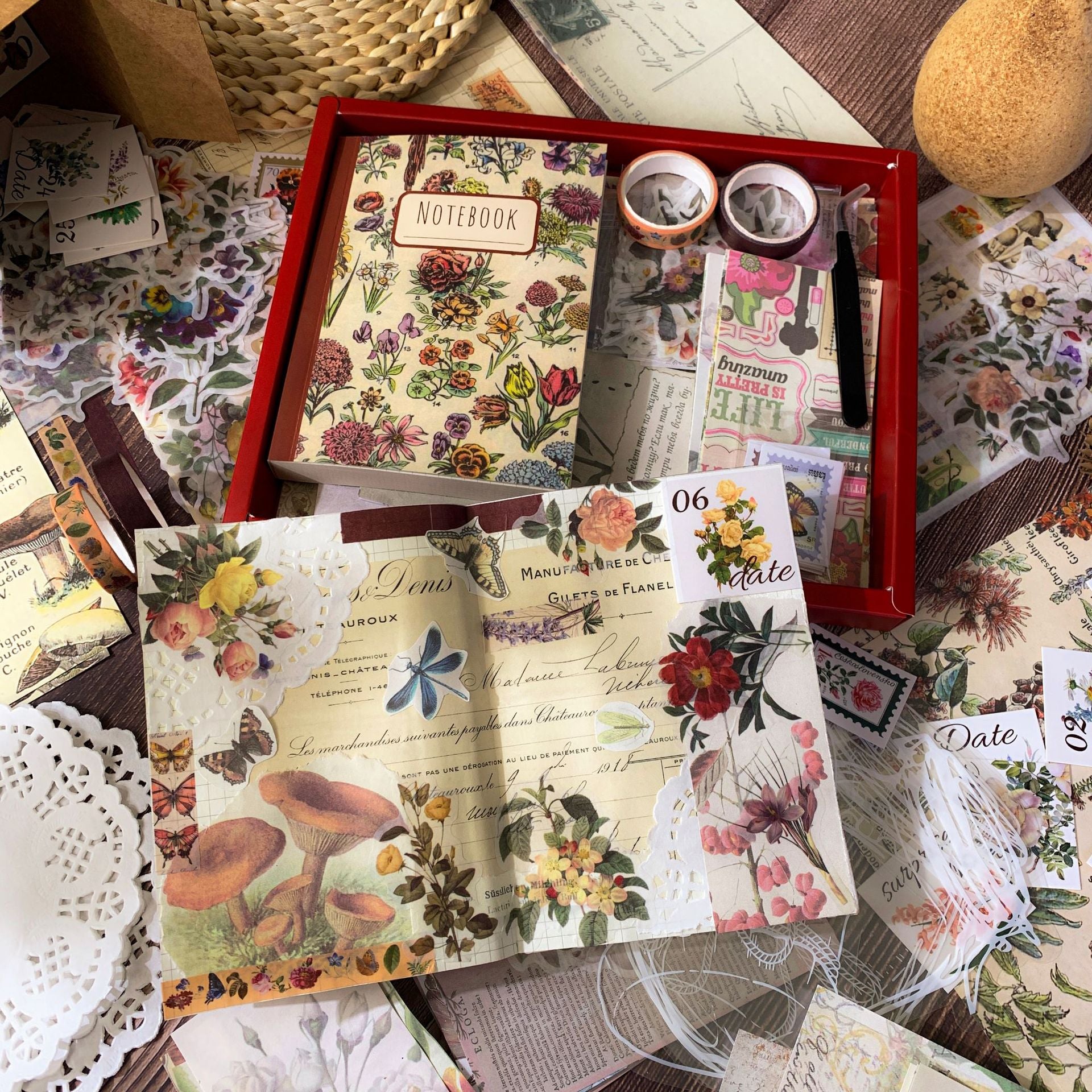 265 PCS Vintage Flower Scrapbook Kit with A6 Notebook