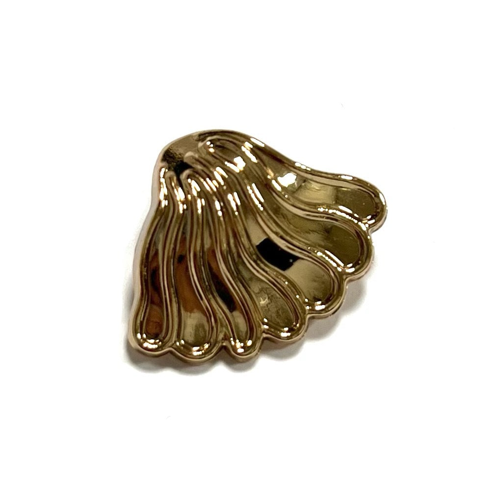 Vintage gold-tone fan coat button, glossy ridged shell design on metal shank