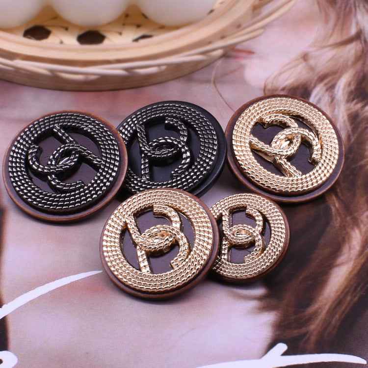 Set of 18/23/25mm resin-metal shank buttons in gun black and gold brown round designs