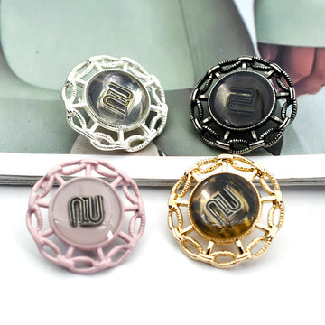Buchstabe-M Metallknöpfe, silber und schwarz, 18/23 mm, mit Schaft, 10er-Pack
