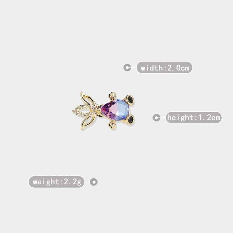 Goldfish zircon brooch dimensions: width 2.0cm, height 1.2cm, weight 2.2g