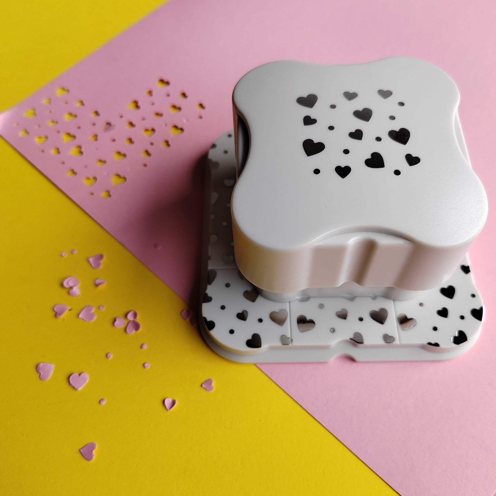 Decorative Edge Punch & Scrapbooking Stencil Cutter for Paper Crafting