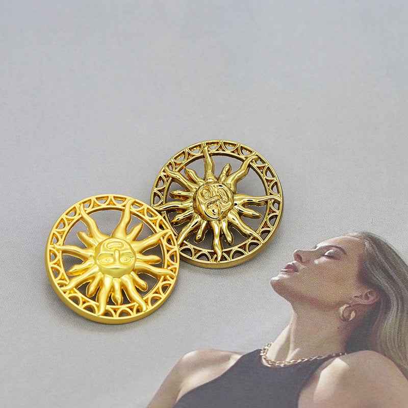 Runde Sonnenburst-Hohlknöpfe zum Annähen, goldfarben, mit Sonne im Relief