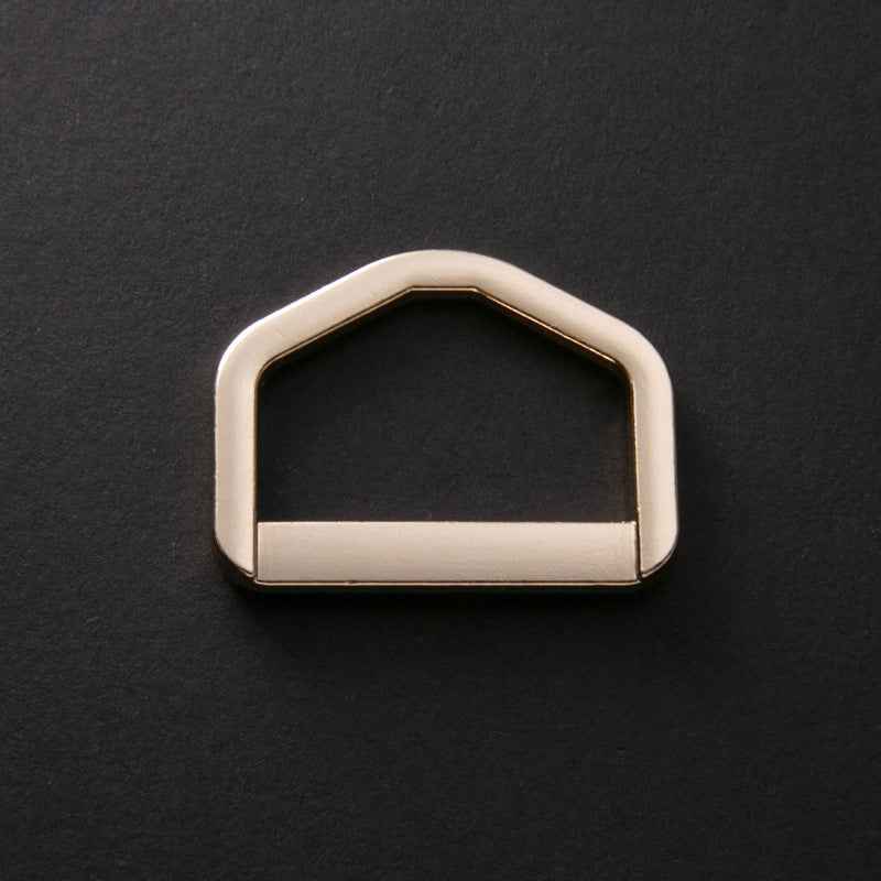 Beiger Hexagon-D-Ring aus Metall mit schmaler Querplatte