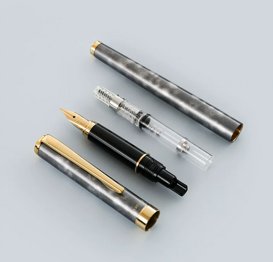 Penna stilografica Pilot Cavalier | Corpo in ottone | Finitura in lacca marmorizzata | Include convertitore CON-40