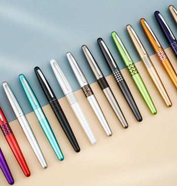 Pilot Metropolitan loomamotiiviga purskkirjakomplekt 88G metallist korpus