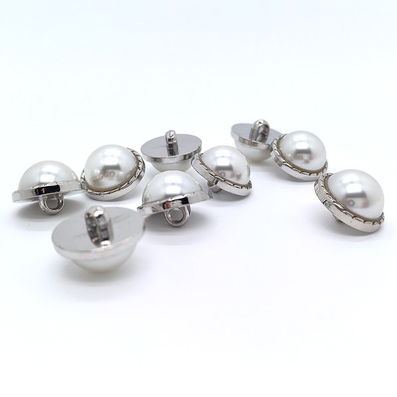 Domed pearl-effect buttons with silver shank, mushroom shape, front view, set of 50