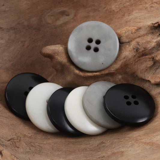 Vintage Charred Edge Natural Corozo Buttons,10 Pack