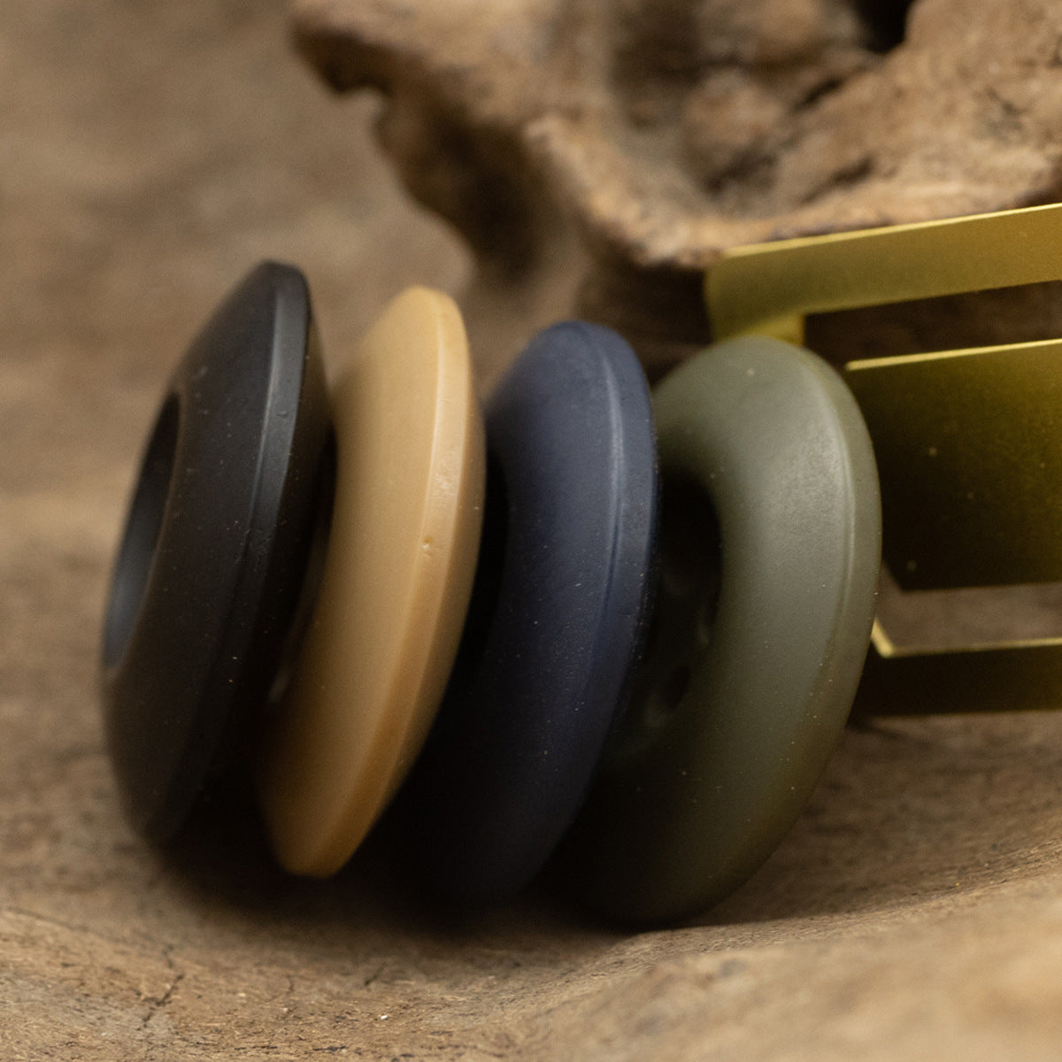 Runde 4-Loch Resin-Knöpfe in Schwarz, Khaki, Deep Blue & Army Green (Profil)